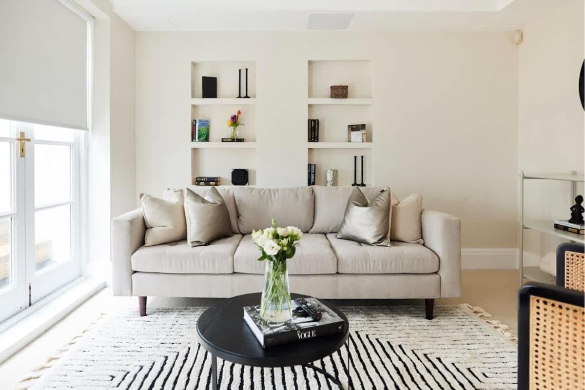 The South Kensington Wonder - Trendy 3bdr House With Garden Apartment London