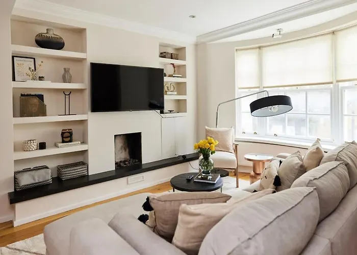 The South Kensington Wonder - Trendy 3Bdr House With Garden